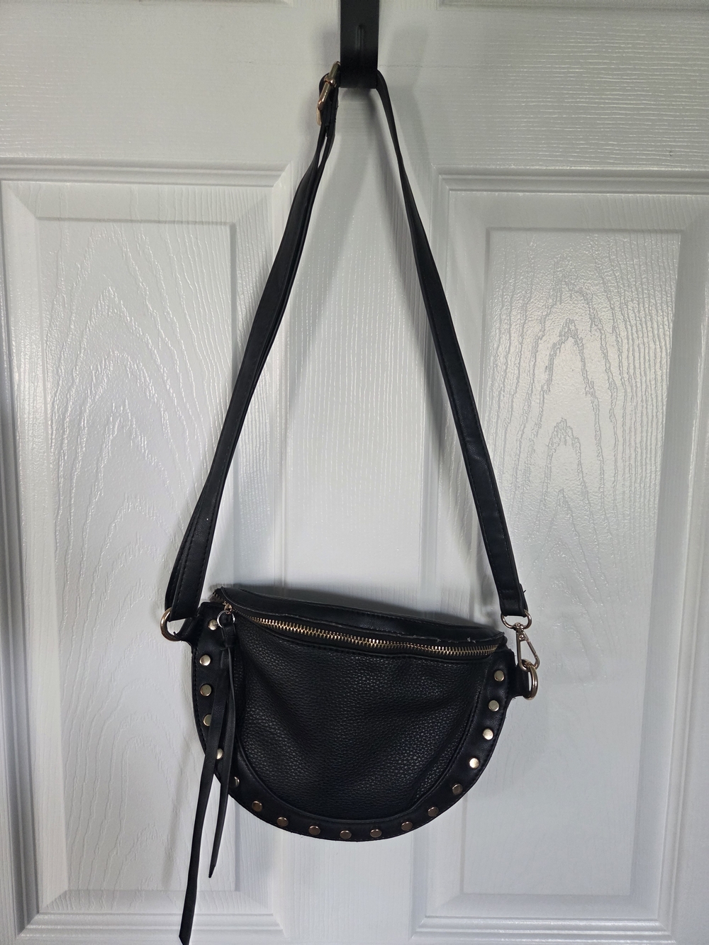 Chinese Laundry Black Stud-Trim Crossbody Bag